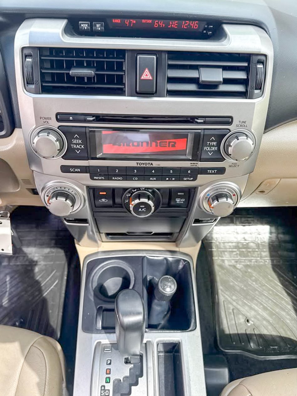 
								2012 Toyota 4Runner SR5 full									