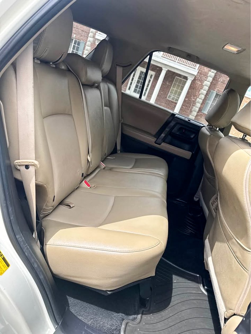 
								2012 Toyota 4Runner SR5 full									