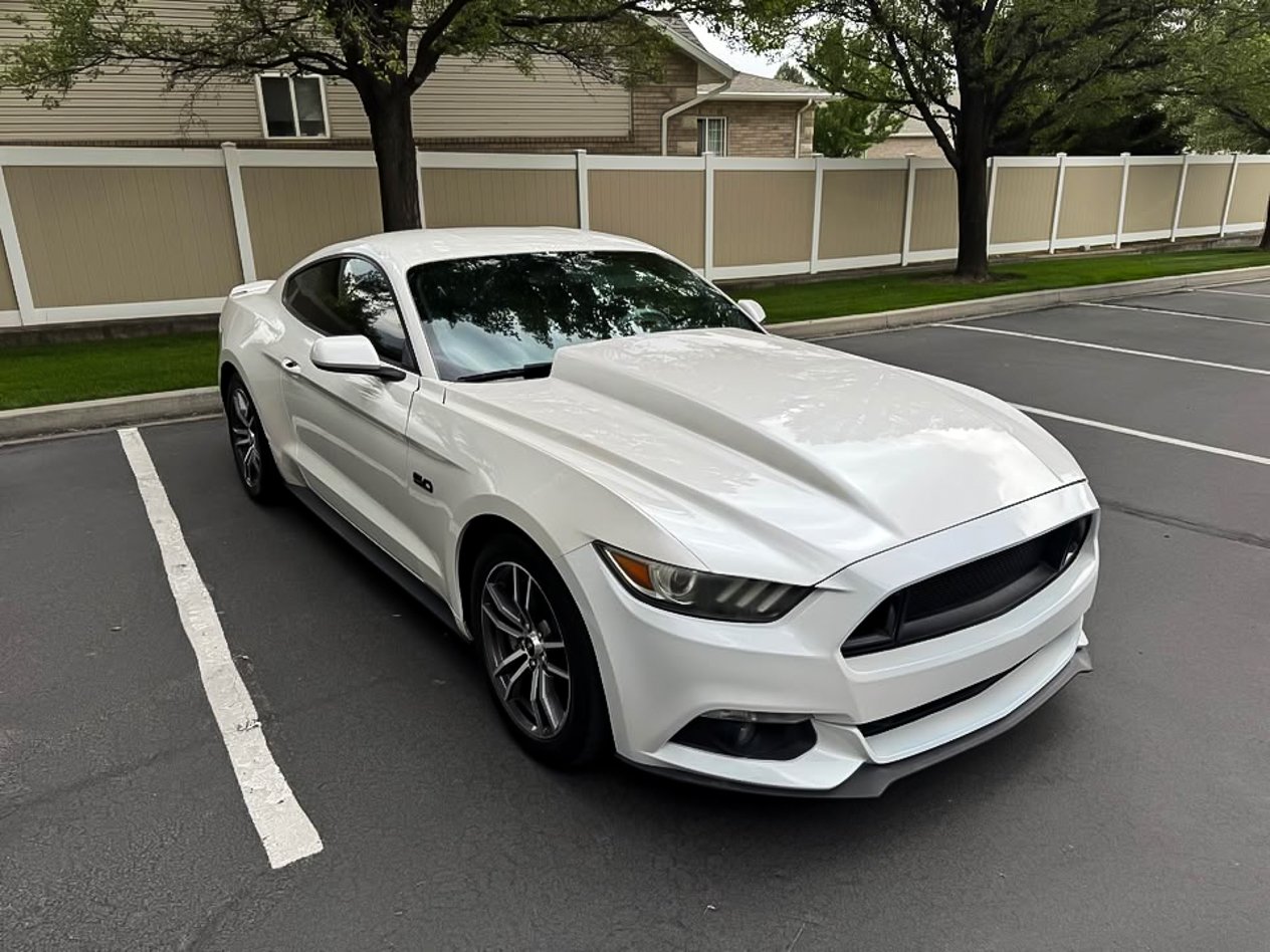 
								2017 Ford Mustang GT 5.0 Coupe full									