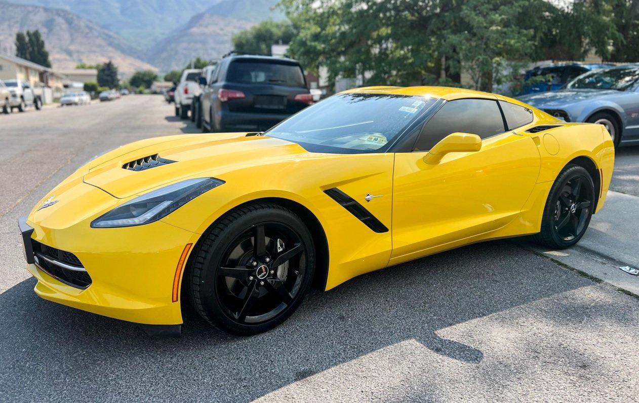 
								2014 Chevrolet Corvette Stingray Coupe 2D full									