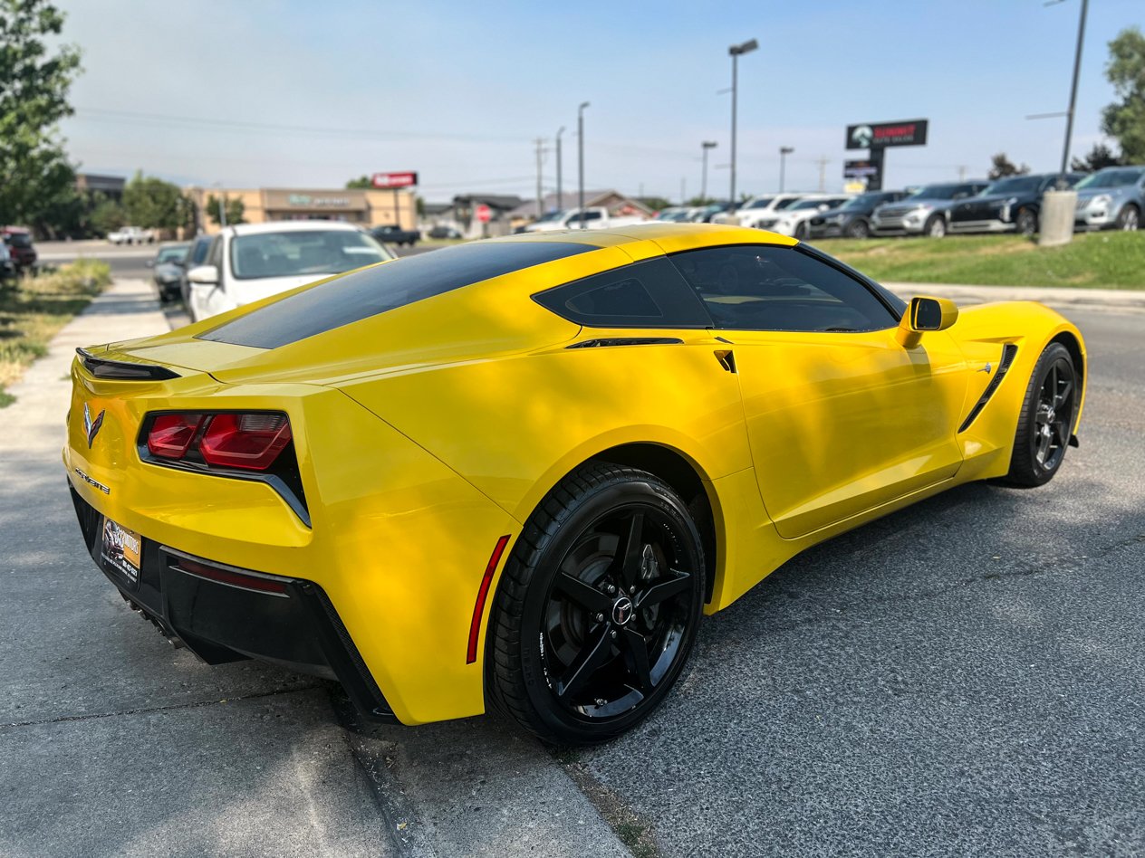 
								2014 Chevrolet Corvette Stingray Coupe 2D full									