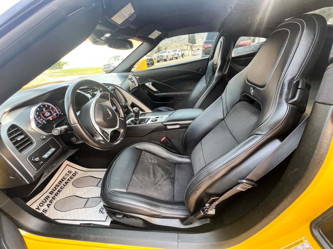 
								2014 Chevrolet Corvette Stingray Coupe 2D full									