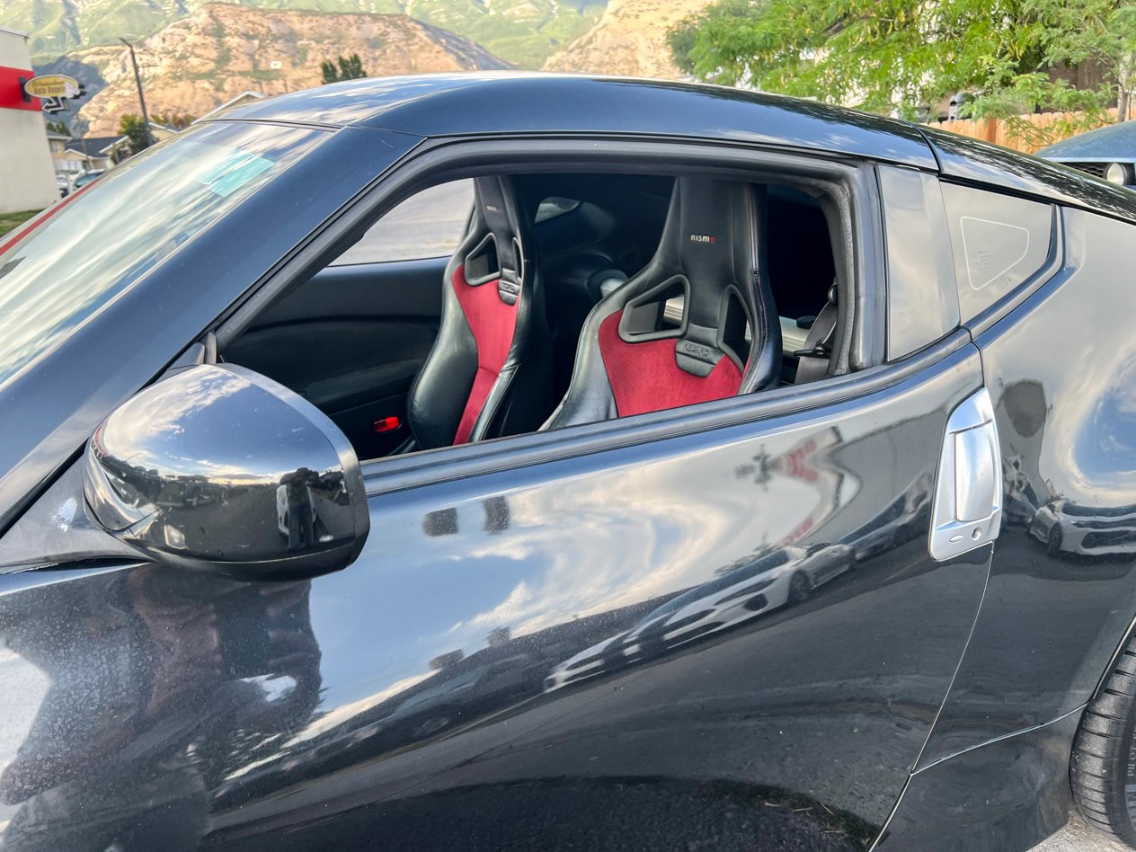 
								2018 Nissan 370Z Coupe full									