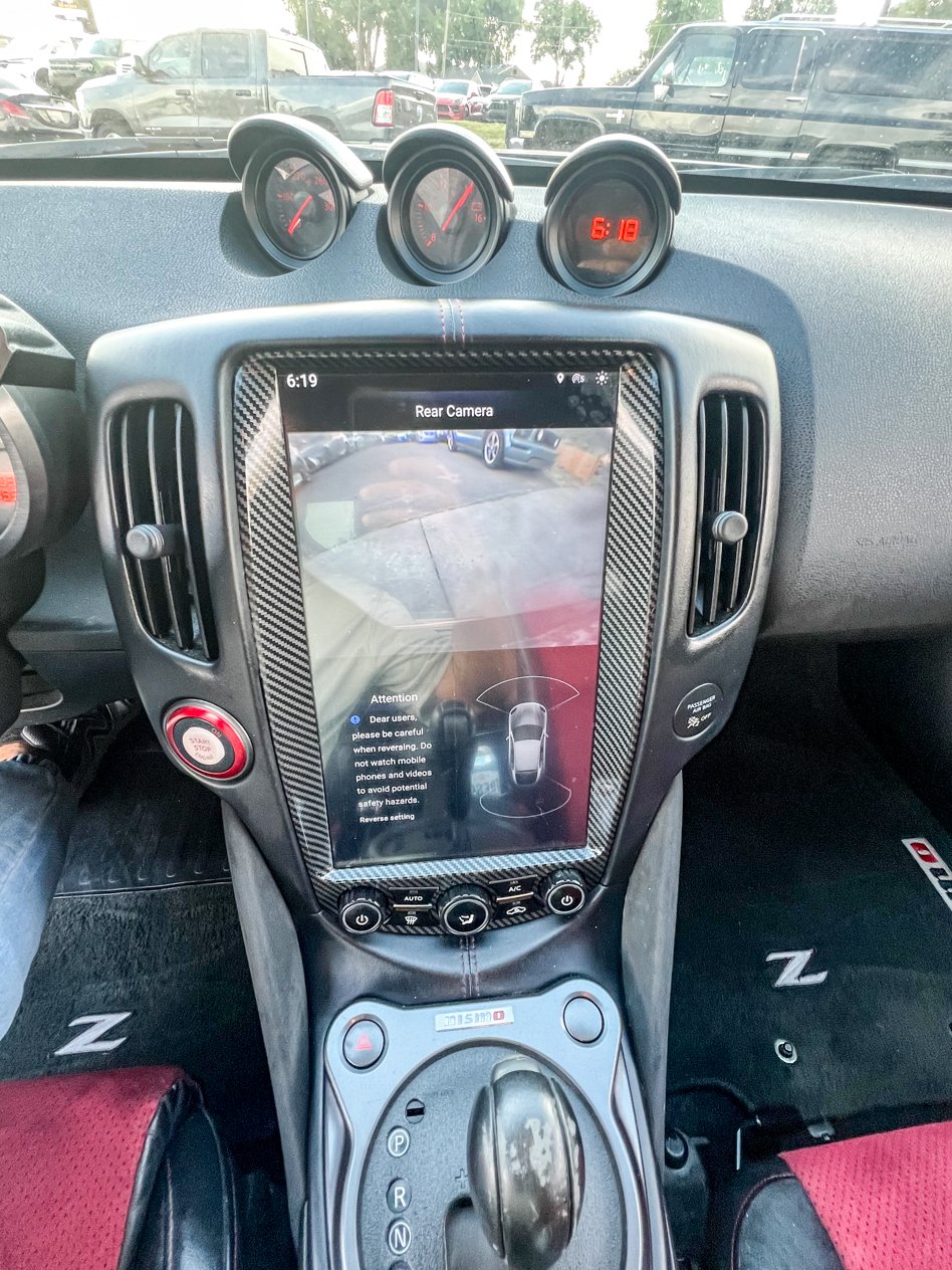 
								2018 Nissan 370Z Coupe full									