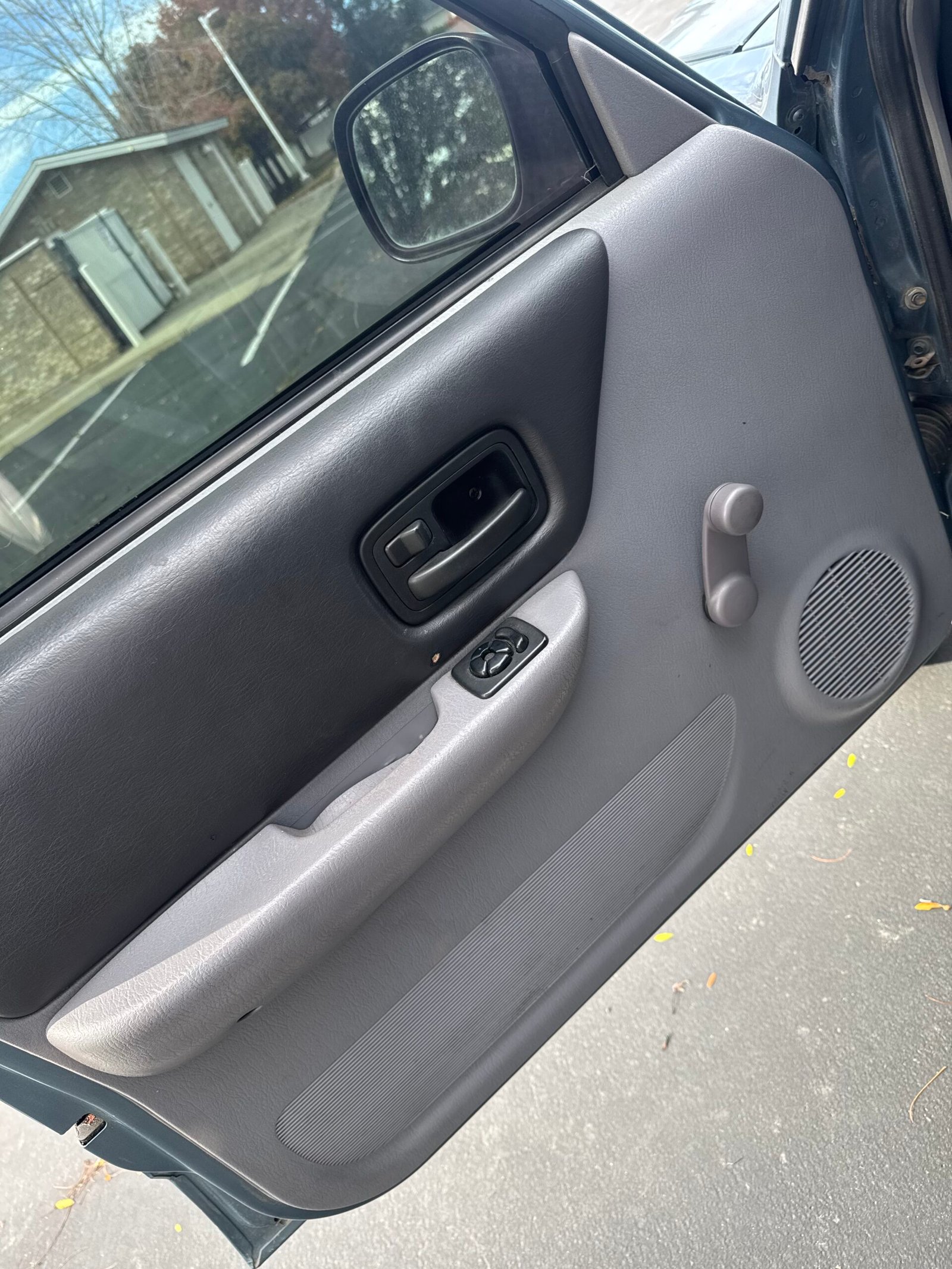 
								1997 jeep Cherokee full									